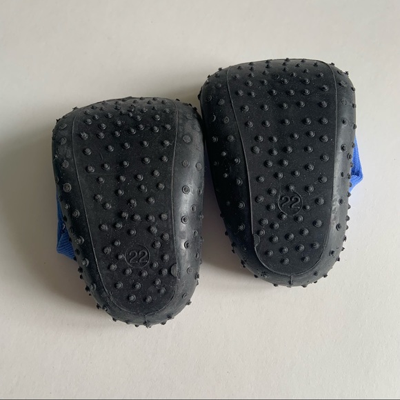 [BOGO ✨] Baby/Toddler water shoes 🌊 - Picture 2 of 2